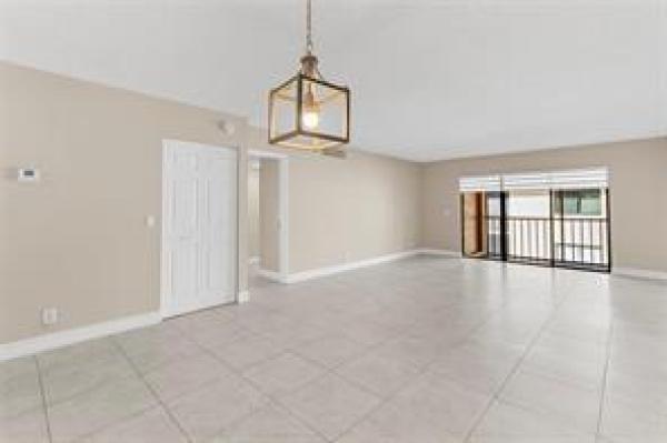 Racquet Club At Bonaventure, 158 Lakeview Dr, Weston, Florida 33326, image 3