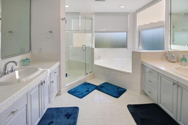 Golden Shores, 218 Pine Ave, Lauderdale By The Sea, Florida 33308, image 1