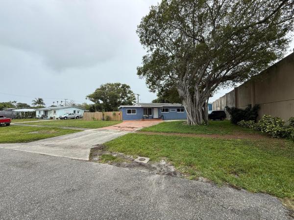 Lantana Heights, 1446 W Drew St, Lantana, Florida 33462, image 1