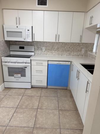 998 Coral Club Dr, Coral Springs, Florida 33071, image 2