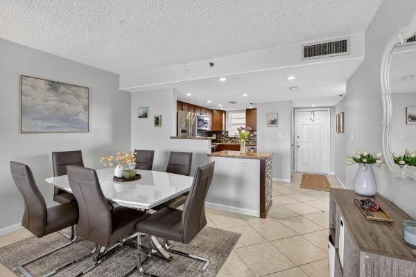 Rolling Hills Golf And Tennis Club, 3001 W Rolling Hills Cir #501, Davie, Florida 33328, image 1