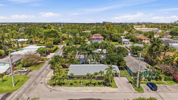 Lauder Gate, 2001-2005 NE 17th Ct, Fort Lauderdale, Florida 33305, image 3