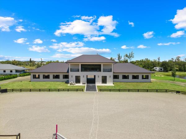 16175 Deer Path Ln, Wellington, Florida 33470, image 2