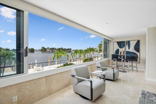 The Versailles, 215 N Birch Rd #2A, Fort Lauderdale, Florida 33304, image 2