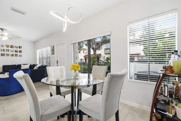 Grand Cypress, 4742 Grand Cypress Cir, Coconut Creek, Florida 33073, image 1