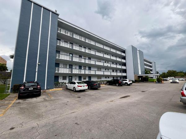 Meadowbrook Towers, 232 NE 12th Ave #501, Hallandale Beach, Florida 33009, image 1