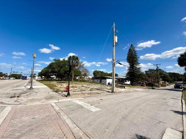 424 N 6th St, Fort Pierce, Florida 34950, image 1