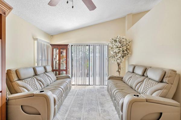 Hunter Run, 904 Magnolia Ave, North Lauderdale, Florida 33068, image 1