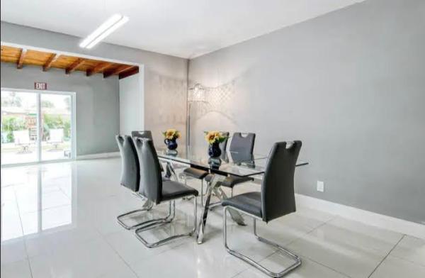 Hollywood Hills, 1905 N 45th Ave, Hollywood, Florida 33021, image 2