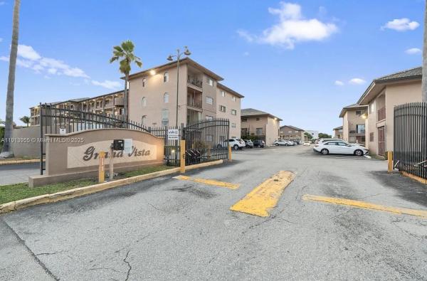 Grand Vista, 8851 NW 119th St #4203, Hialeah Gardens, Florida 33018, image 1