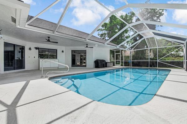Chatsworth Village Of Greenview Shores 2, 1593 Yarmouth Ave, Wellington, Florida 33414, image 2