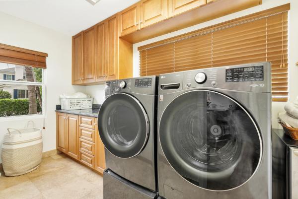 Burnup & Sims Estates, 225 Russlyn Dr, West Palm Beach, Florida 33405, image 1