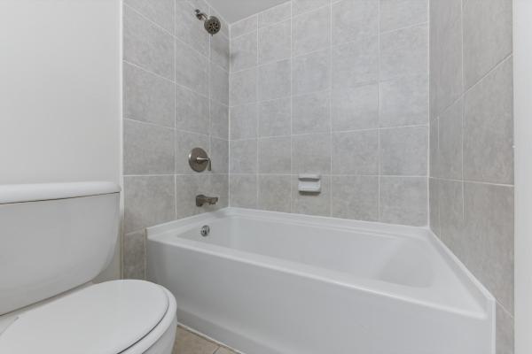 Charolais, 126 Sparrow Dr #10b, Royal Palm Beach, Florida 33411, image 2