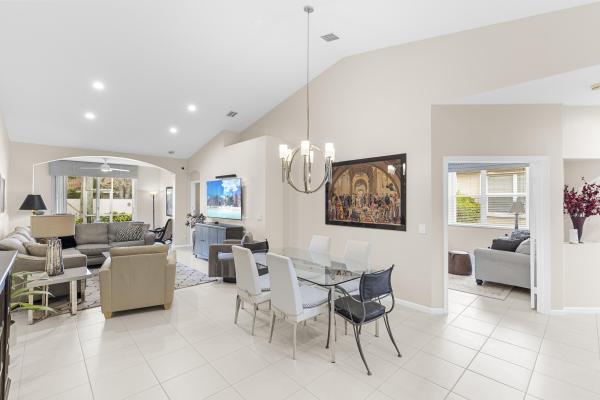 Palm Isles West, 9719 Crescent View Dr S, Boynton Beach, Florida 33437, image 2