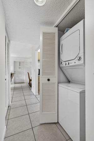 Pine Ridge North 4, 812 Sky Pine Way #G1, Greenacres, Florida 33415, image 2