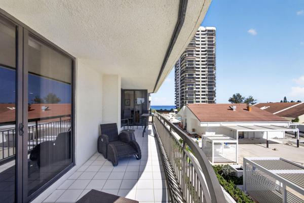 Martinique, 4100 N Ocean Dr #304, Riviera Beach, Florida 33404, image 1