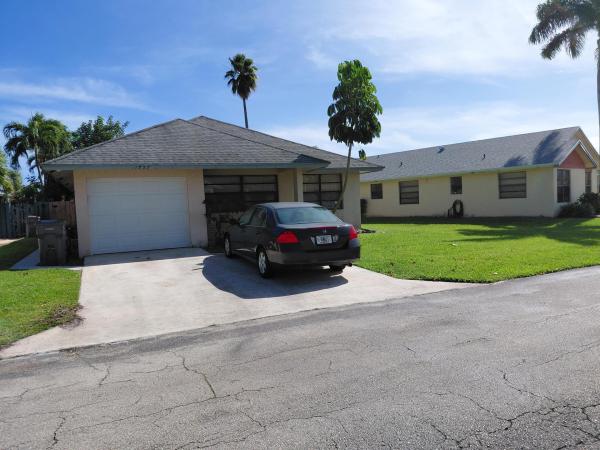 Summit Run, 1322 Pines Ln, West Palm Beach, Florida 33415, image 2