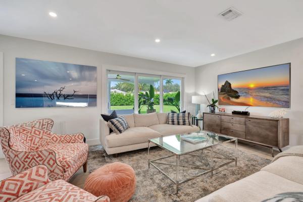 Jupiter In The Pines, 359 Beacon St, Tequesta, Florida 33469, image 1