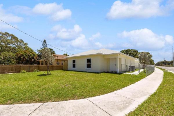 Roosevelt Estates, 1132 11th St, West Palm Beach, Florida 33401, image 2