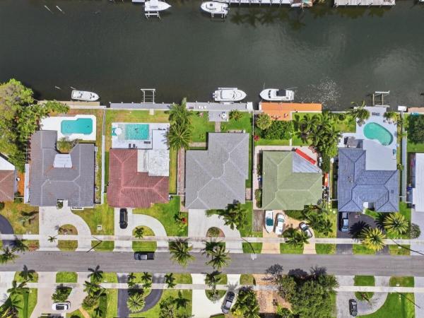 Garden Isles, 380 SE 5th Ave, Pompano Beach, Florida 33060, image 2