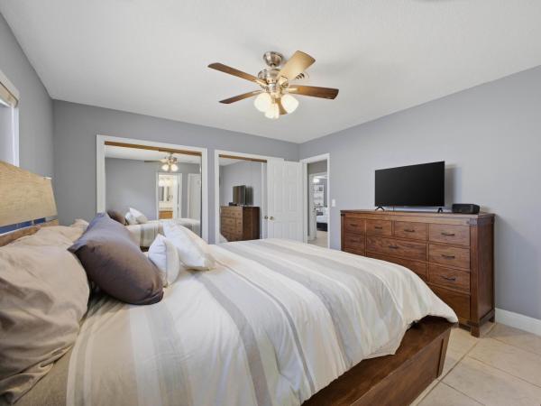 Garden Isles, 451 SE 1st Ave # A & B, Pompano Beach, Florida 33060, image 2