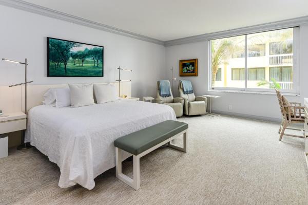 Lowell House, 340 S Ocean Blvd #2b, Palm Beach, Florida 33480, image 3