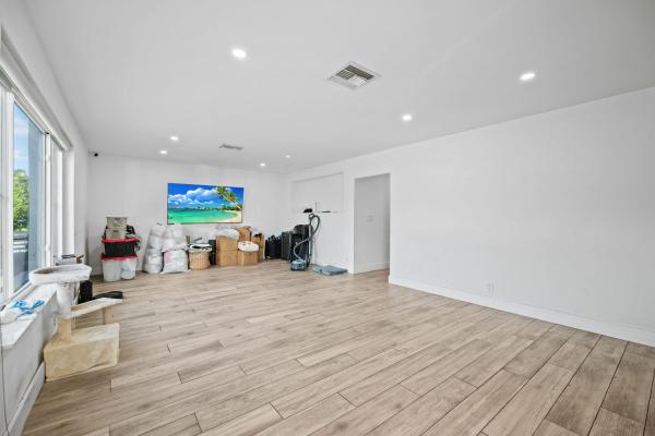 Fleetwood Manor, 6530 Hayes St, Hollywood, Florida 33024, image 3