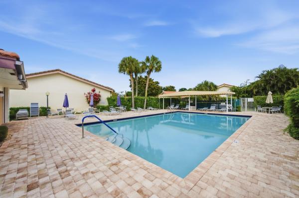 Green Glen 2 The Mews At Indian Spring, 5743 Lakeview Mews Cir, Boynton Beach, Florida 33437, image 3