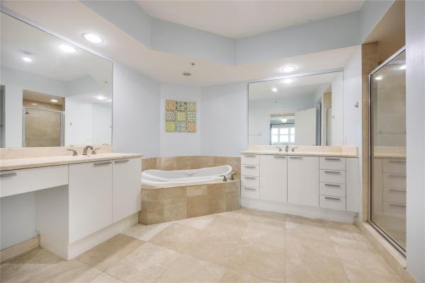 One Fifty One At Biscayne, 14951 Royal Oaks Ln #1109, North Miami, Florida 33181, image 2