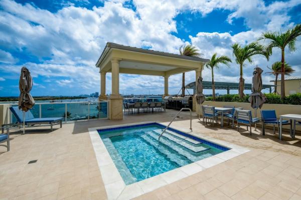 Marina Grande Club & Residences, 2640 Lake Shore Dr #1710, Riviera Beach, Florida 33404, image 2