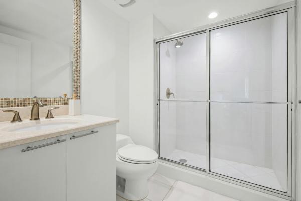 Marina Grande Club & Residences, 2640 Lake Shore Dr #1710, Riviera Beach, Florida 33404, image 3