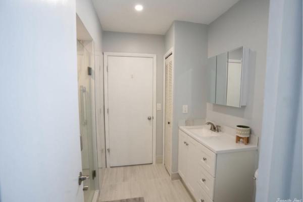 Canongate, 8002 Lagos De Campo Blvd #B-306, Tamarac, Florida 33321, image 1