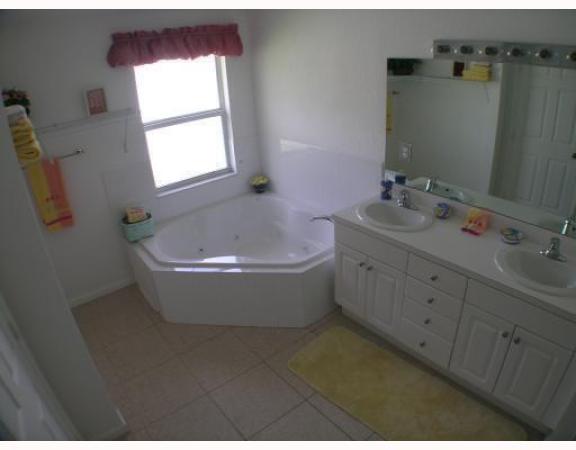 Country Club Acres, 4879 Lincoln Rd, Delray Beach, Florida 33445, image 2