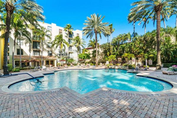 The Courtyards In CityPlace, 630 S Sapodilla Ave #104, West Palm Beach, Florida 33401, image 2