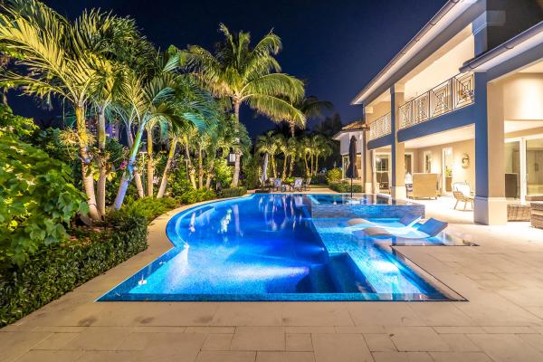 Yacht Harbor Manor, 1140 Powell Dr, Riviera Beach, Florida 33404, image 1
