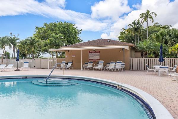 Waters Edge Towers, 4550 NW 18th Ave #505, Deerfield Beach, Florida 33064, image 1