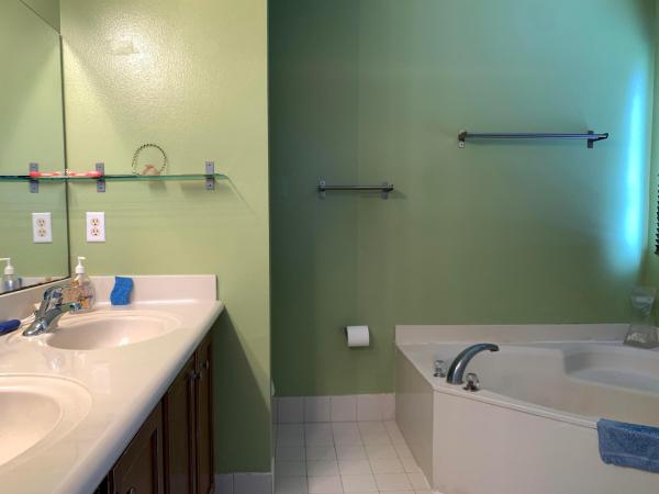 Thousand Oaks, 2304 Center Stone Ln, Riviera Beach, Florida 33404, image 2