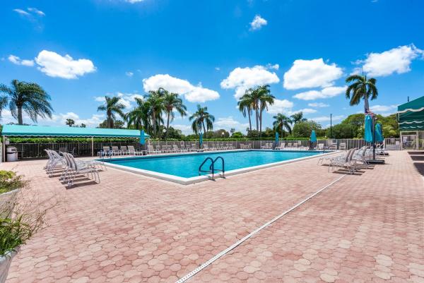 Palm Shores, 8521 Leeway Ln, Boynton Beach, Florida 33436, image 2