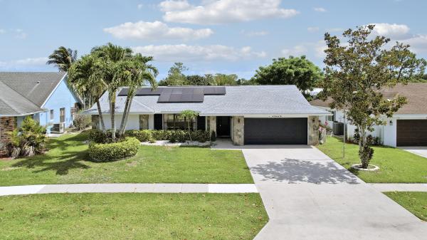 Sugar Pond Manor, 14154 Aster Ave, Wellington, Florida 33414, image 3