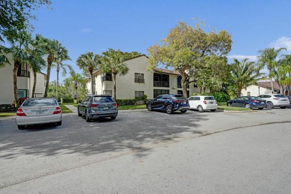Baywood Village 1, 2541 N Carambola Cir Cir #1832, Coconut Creek, Florida 33066, image 1