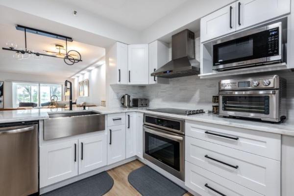 Huntington Pointe, 6096 Huntwick Ter #303, Delray Beach, Florida 33484, image 1