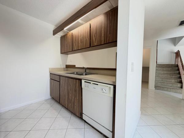 Village Of Sandalwood Lakes South, 5512 55th Way, West Palm Beach, Florida 33409, image 2
