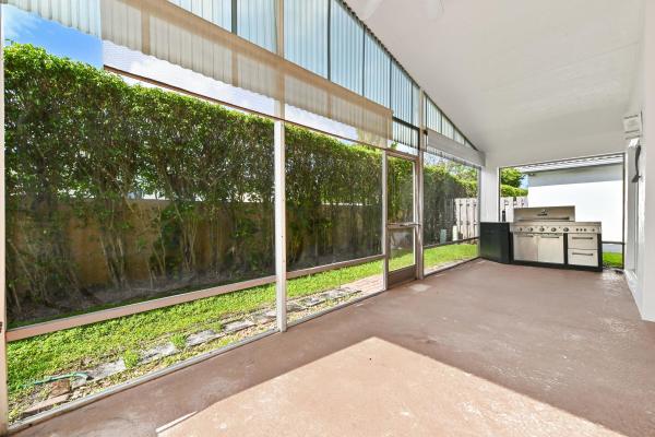 Sterling Bridge, 8856 Thames River Dr, Boca Raton, Florida 33433, image 3