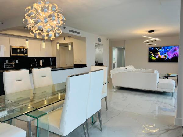 Turnberry Isle North, 19707 Turnberry Way #12E, Aventura, Florida 33180, image 1