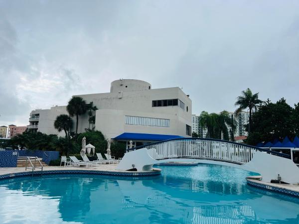 Turnberry Isle North, 19707 Turnberry Way #12E, Aventura, Florida 33180, image 1