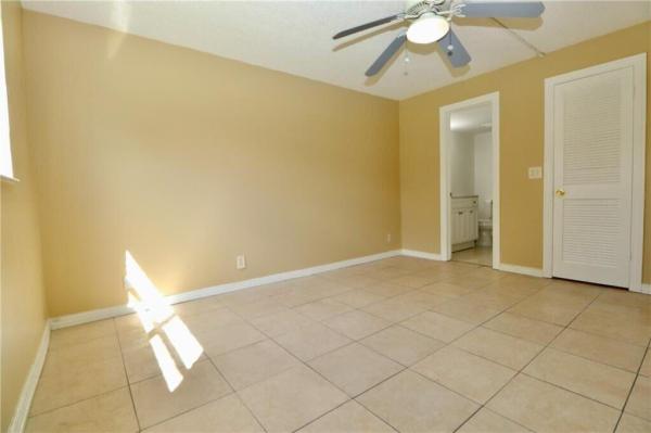 Sandalfoot Boulevard, 9915 Sandalfoot Blvd #408, Boca Raton, Florida 33428, image 2