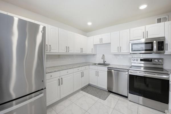 563 Piedmont L, Delray Beach, Florida 33484, image 3