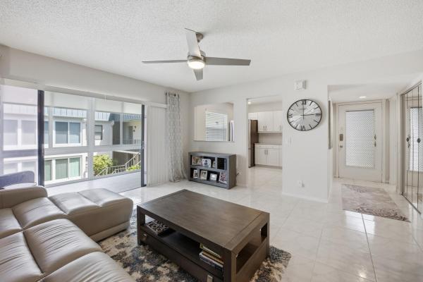 563 Piedmont L, Delray Beach, Florida 33484, image 2