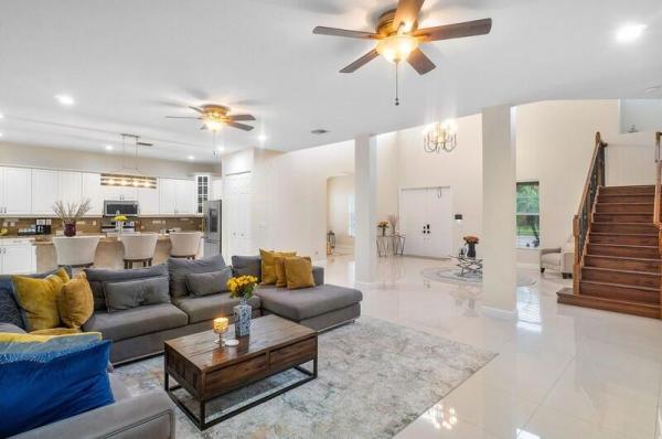 Bay Tree At Palm Beach Plantation, 9271 Madewood Ct, West Palm Beach, Florida 33411, image 3
