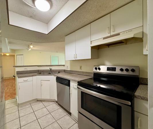 5065 Wiles Rd #204, Coconut Creek, Florida 33073, image 1